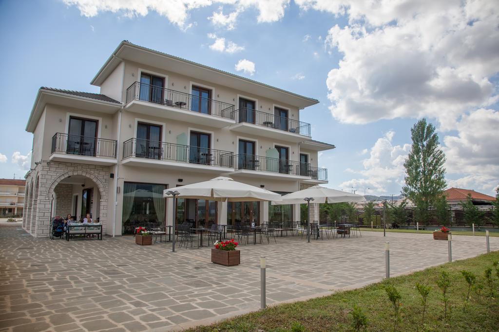 Filokalia Hotel Ioannina Exterior photo